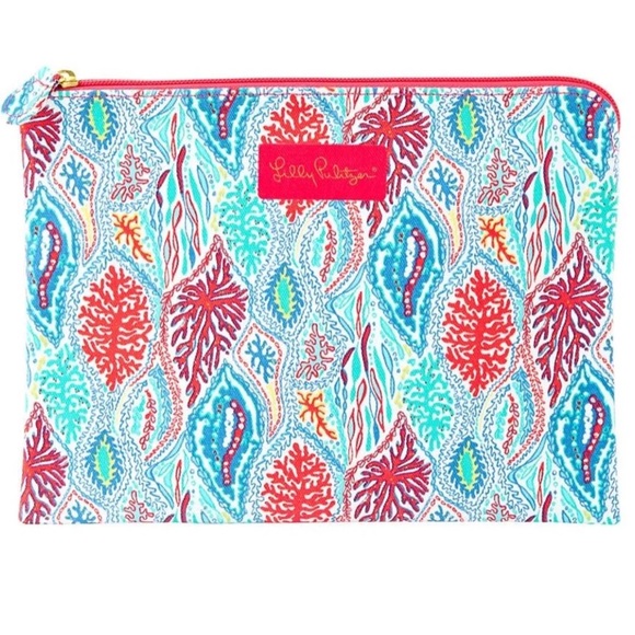Lilly Pulitzer Handbags - NWT Lilly Pulitzer Pick Me Up LARGE Pouch